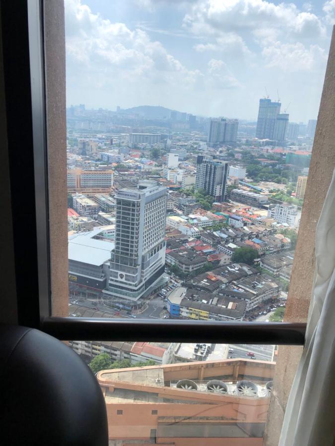 Ringko Service Apartments At Berjaya Times Square Kl Куала-Лумпур Экстерьер фото