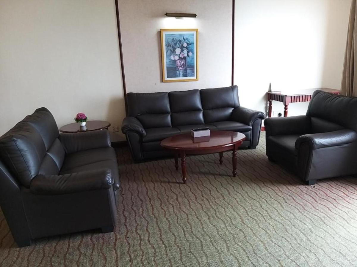 Ringko Service Apartments At Berjaya Times Square Kl Куала-Лумпур Экстерьер фото